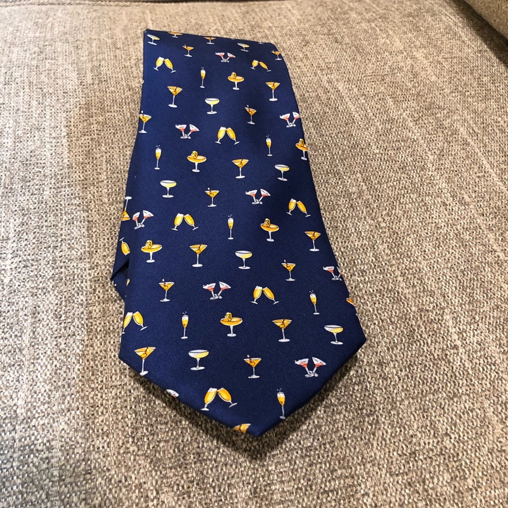 EUC Ferragamo cocktail tie